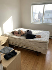Choosing a Hybrid Mattress for Sciatica and Back Pain Relief