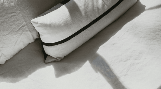 Memory Foam Mattress vs Hybrid Mattress - DuuDuu Mattress